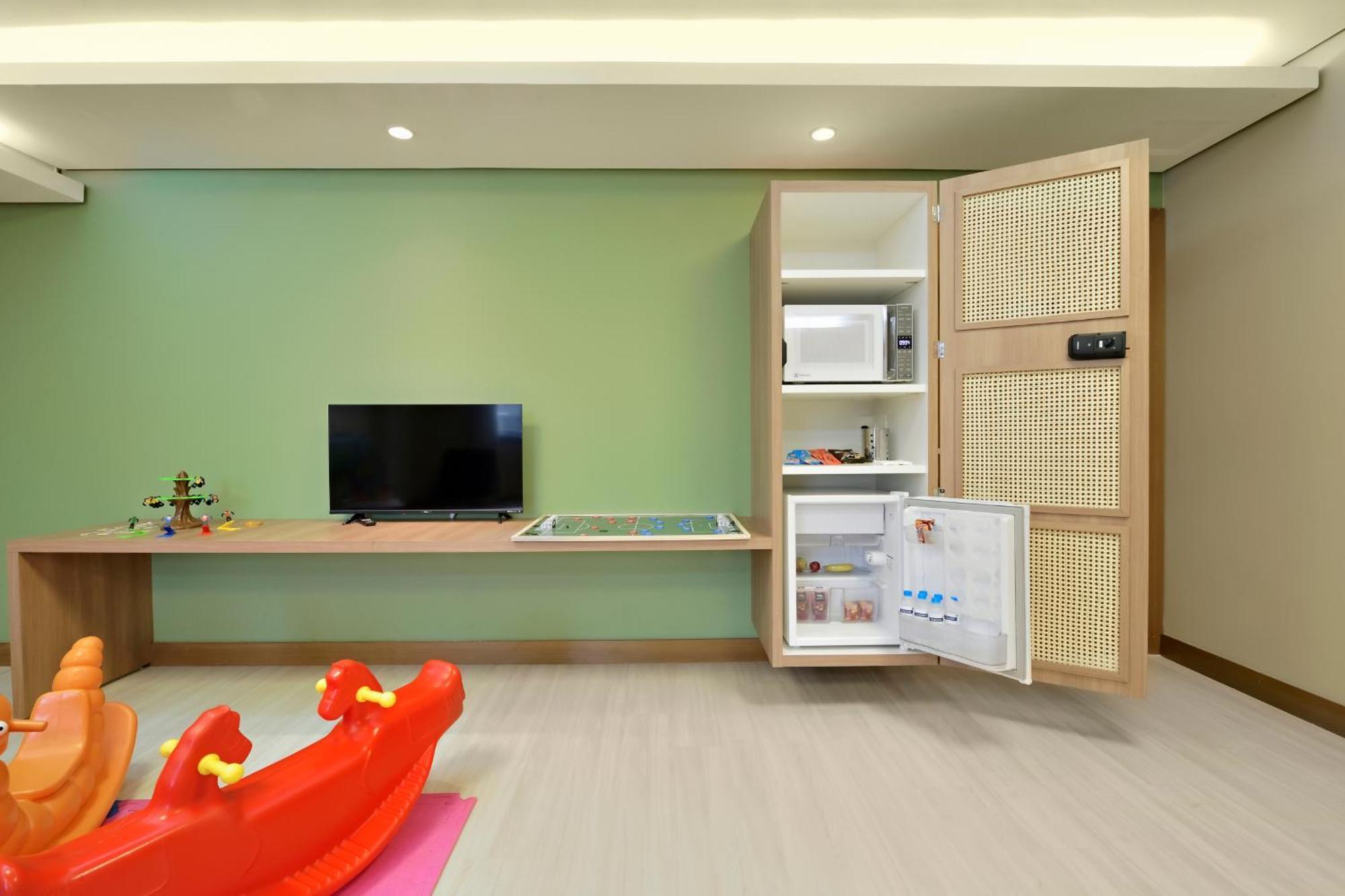 Hotel Mont Blanc Premium ฮิเบเราเปรโต ภายนอก รูปภาพ A mini-refrigerator in a hotel room