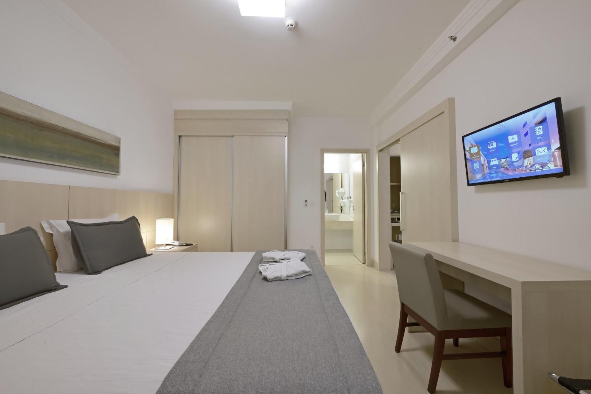 Hotel Mont Blanc Premium ฮิเบเราเปรโต ห้อง รูปภาพ A room at the hotel